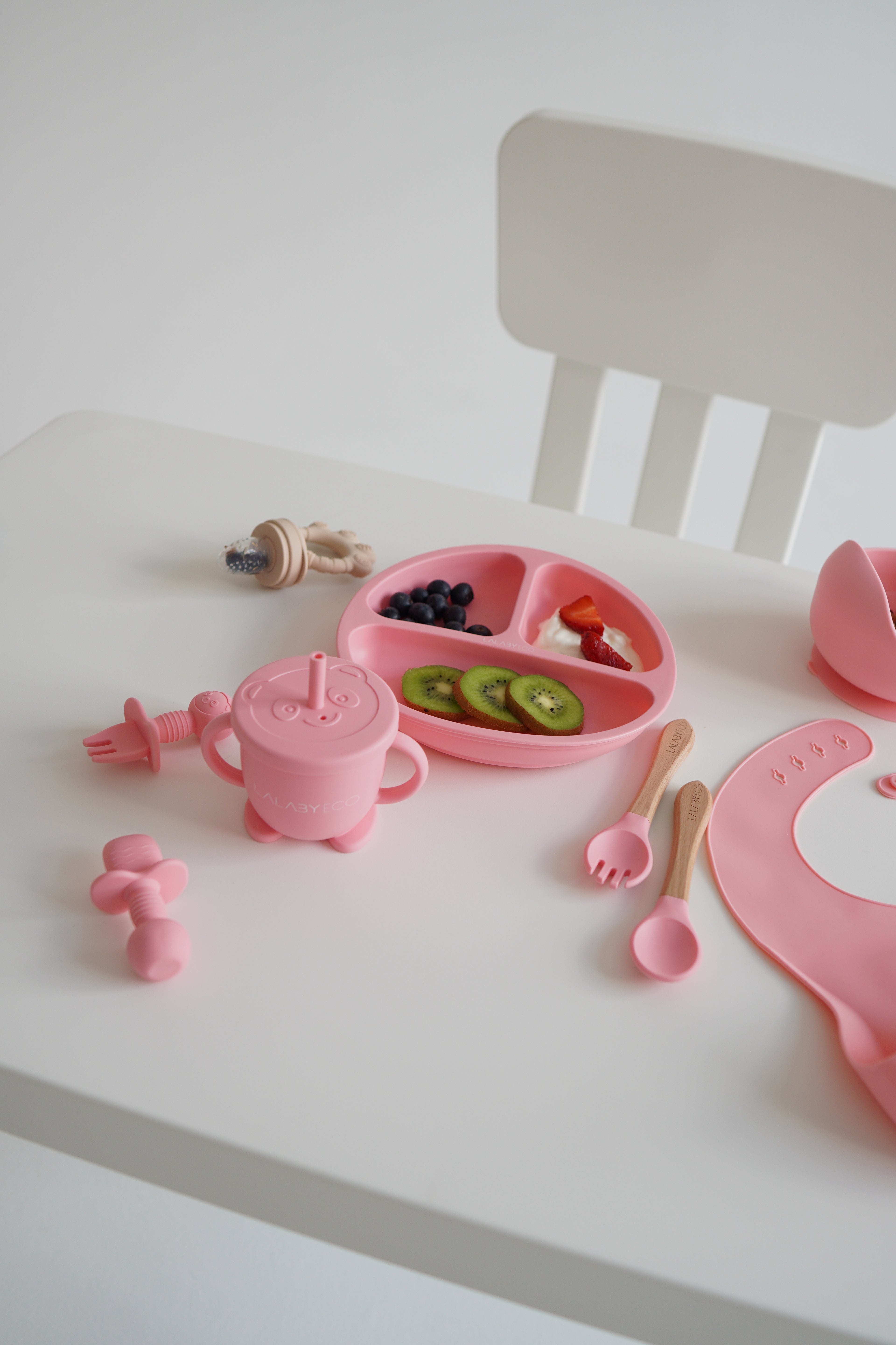Lalaby Soft Cup – Auslaufsicherer Becher mit ergonomischem Griff