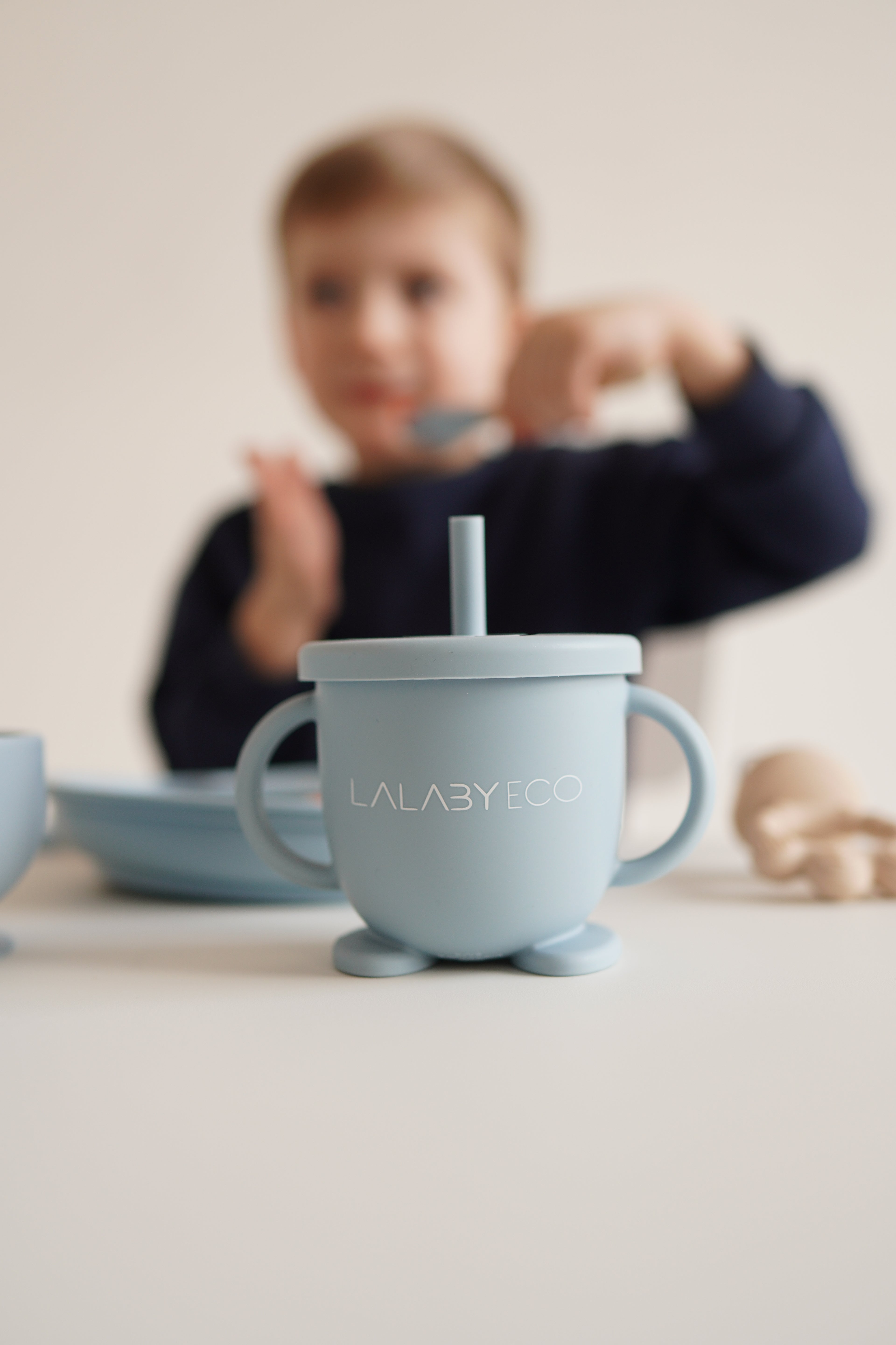 Lalaby Soft Cup – Auslaufsicherer Becher mit ergonomischem Griff