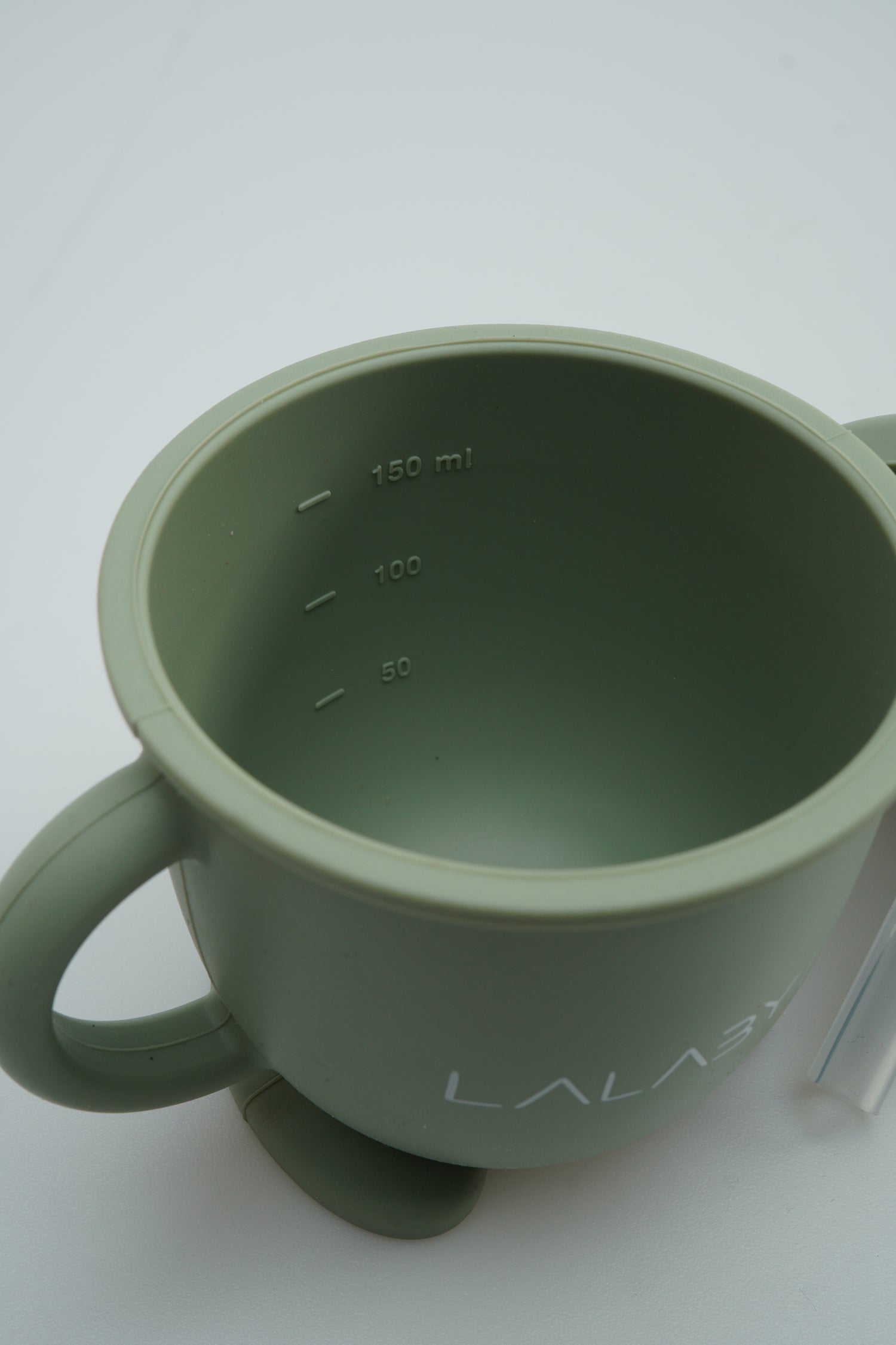 Lalaby Soft Cup – Auslaufsicherer Becher mit ergonomischem Griff